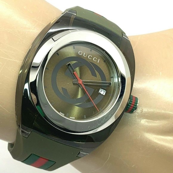 GUCCI SYNC YA137106 Green Rubber Band Men's Watch - Picture 5 of 12